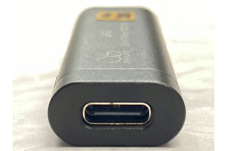 UA2本体（USBコネクタ側）