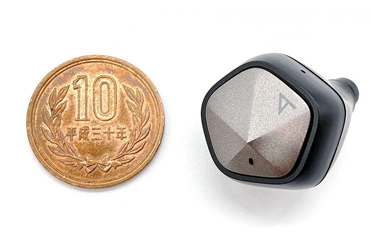 10円玉とのサイズ比較イメージ