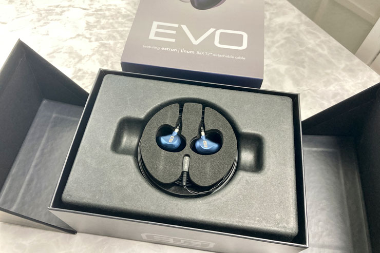 Etymotic初の3BAドライバモデル・EVO