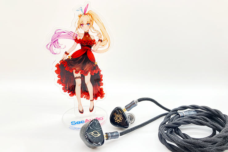 残念ながらこちらのアクリルスタンドは非売品です
