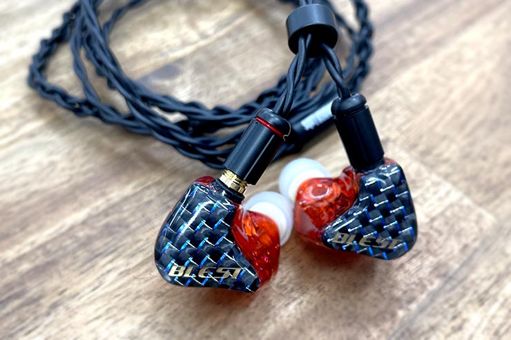 アルファデシベル Miro BLEST レビュー | 補聴器屋さんのオーダーメイドイヤホン一覧用画像