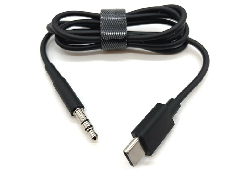 Pi7S2付属のUSB-C - 3.5mmオーディオケーブルのイメージ