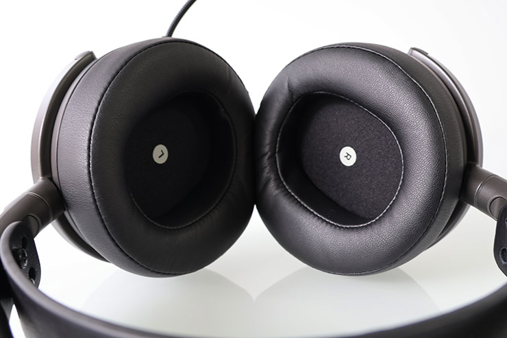AUDEZE Maxwell for PlayStaion レビュー | 多彩な重低音と高 AUDEZE Maxwell for PlayStaion レビュー | 多彩な重低音と高