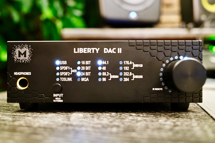 LIBERTY DAC II フロントパネルの画像