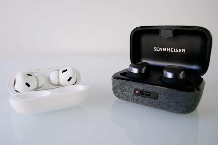 AirPods Pro（第2世代）と SENNHEISER MOMENTUM True Wireless 3の画像