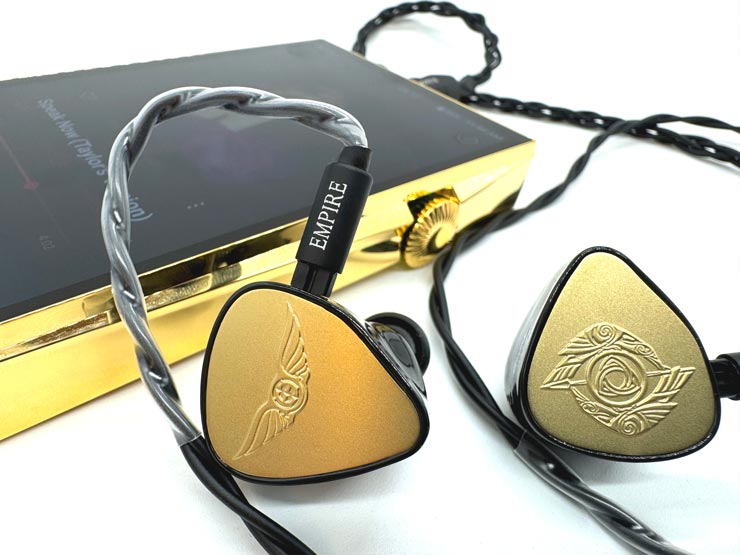 RAVEN Launch EditionとSP3000 Goldの画像