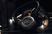 試聴レビュー】あのGRADO Prestigeシリーズ”SR型番”が一斉 試聴レビュー】あのGRADO Prestigeシリーズ”SR型番”が一斉