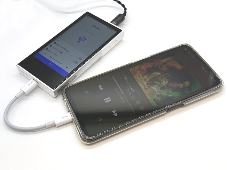 ACTIVO P1とスマホを接続した画像