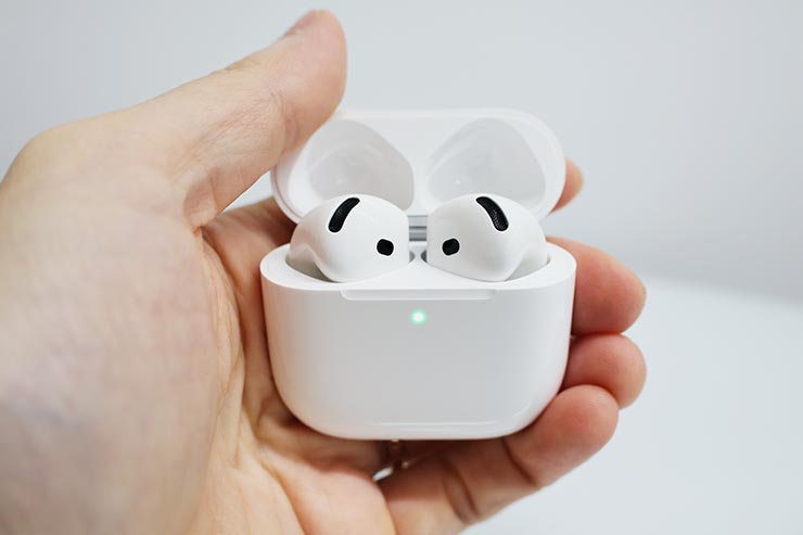 Apple AirPods 4の画像