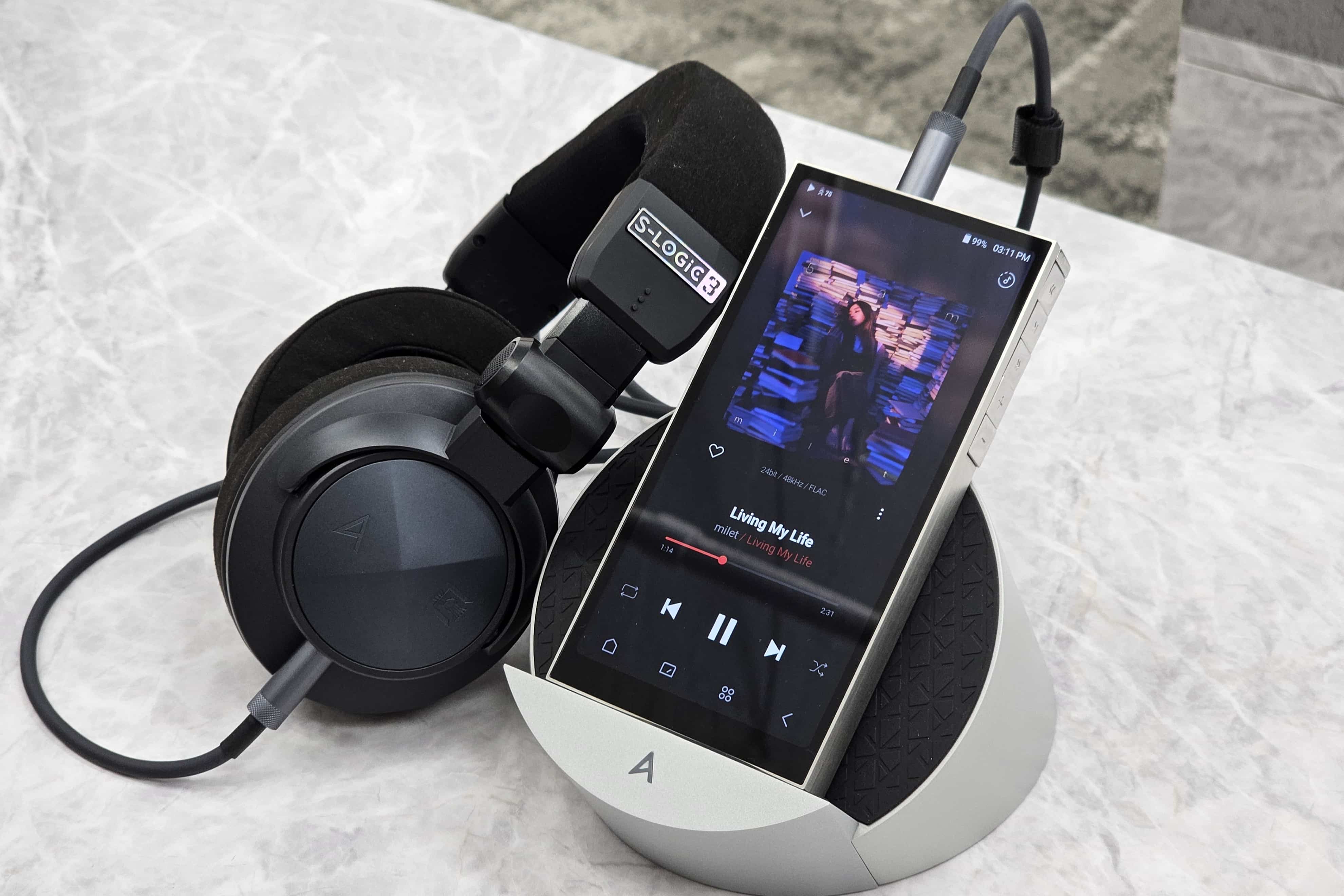 Astell&Kern VIRTUOSO レビュー| フラットサウンドと自然な音の広がり！長時間でも快適な密閉型ヘッドホン