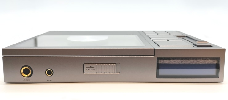 CONCEPT Rのフロントパネルの画像