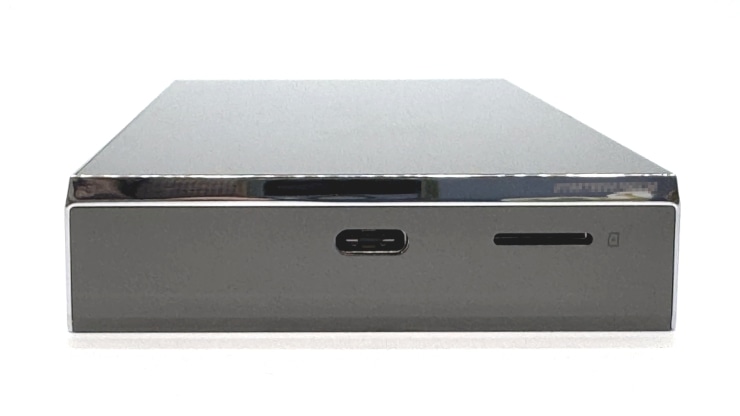 Astell&Kern A&ultima SP4000の底面画像