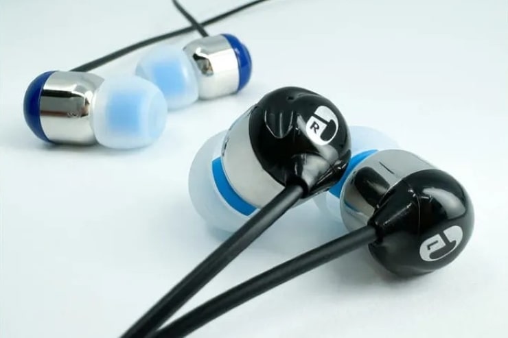 低音から高音までバランスが最高レベル♪❤Hi-Fi超高音質★スポーツイヤホン ワイヤレスイヤホン Bluetooth5 コンパクト 高音質 重低音 防水