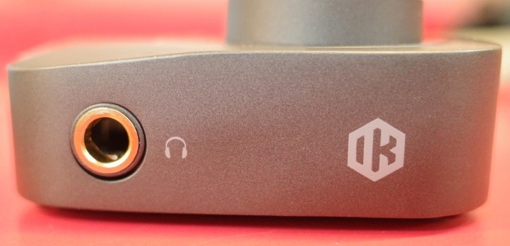 ARC ON・EARのフロントの画像