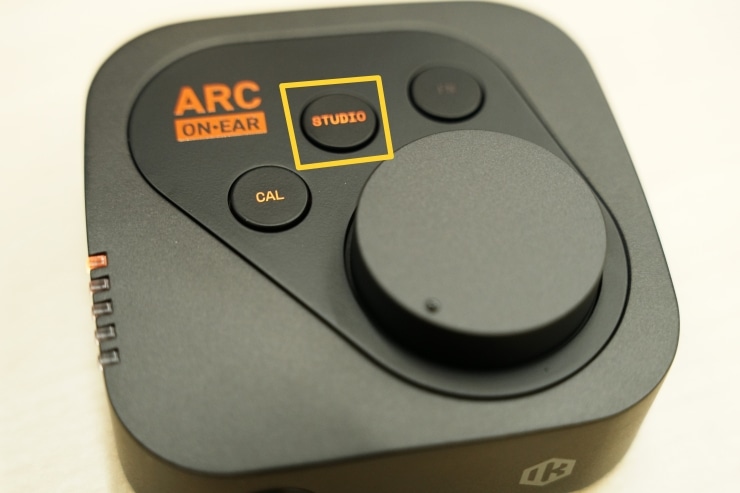 ARC ON・EARのスタジオボタンの画像