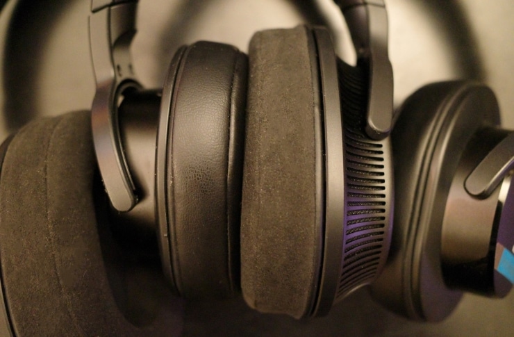 SONY MDR-MV1とMDR-M1の画像