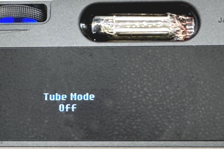 Shanling UA7真空管オフの画像