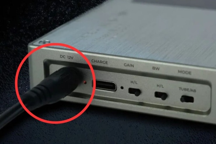 iBasso Audio PB6 MACAWの外部電源の画像