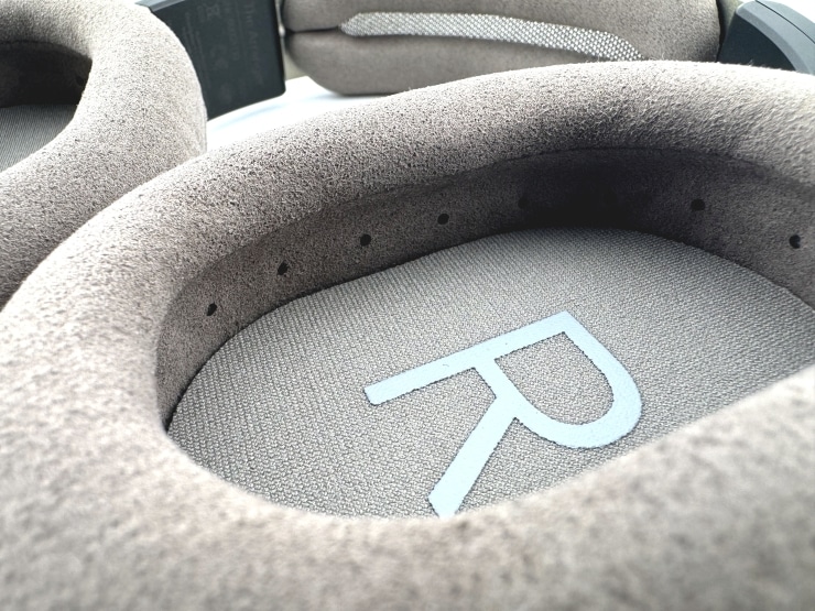 Austrian Audio The Arrangerのイヤーパッド画像