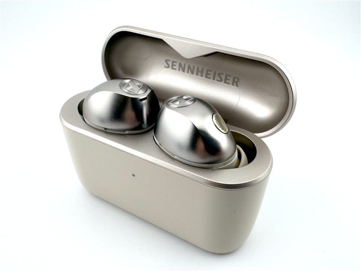 MOMENTUM True Wireless 5（クリーム）
