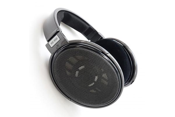 SENNHEISER ヘッドホンメージ