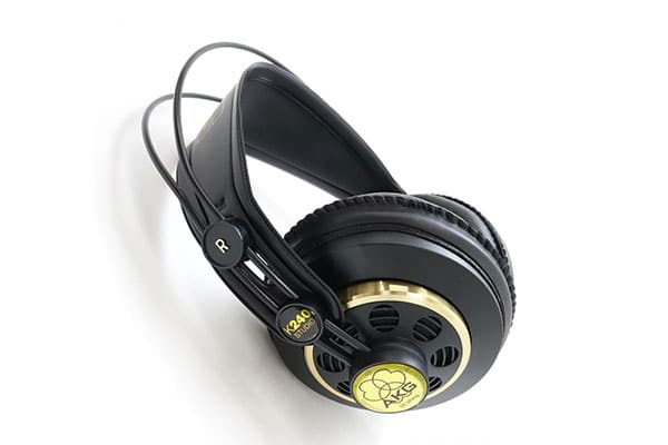 AKG ヘッドホン(中古)メージ