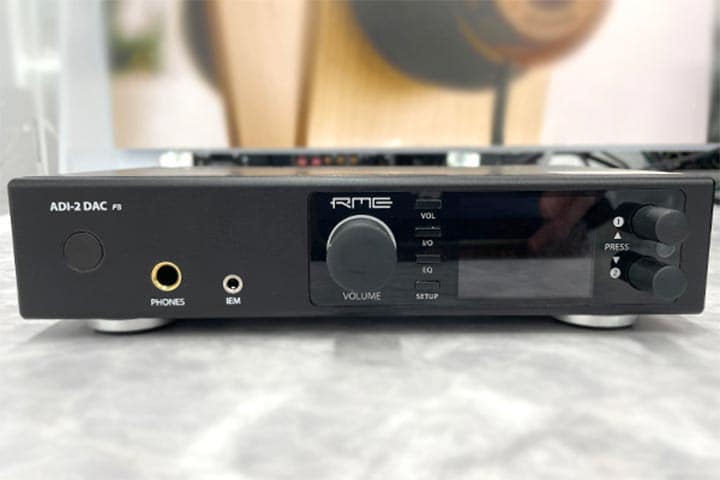 リスニング向けUSB-DAC「ADI-2 DAC FS」画像