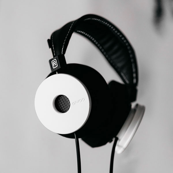 The White Headphone