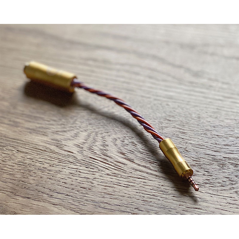 Vintage NEVE Console wire “Ames” Conversion cable IN側：4.4mm 5極 トープラ販売製 金メッキプラグ（メス） OUT側：2.5mm 4極 トープラ販売製 CINQBES 純銅材 無メッキプラグ（オス）