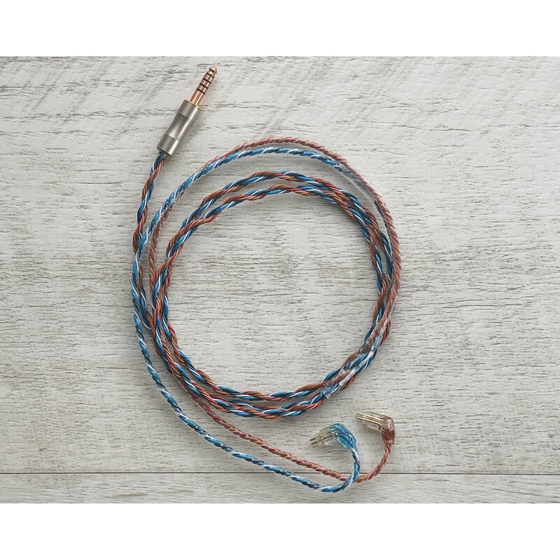 Neu-Farbe / 4.4mm 5極 トープラ販売製 CINQBES 純銅材 無メッキプラグ / Custom 2pin / ロゴ＆イヤーコネクタアートワーク
