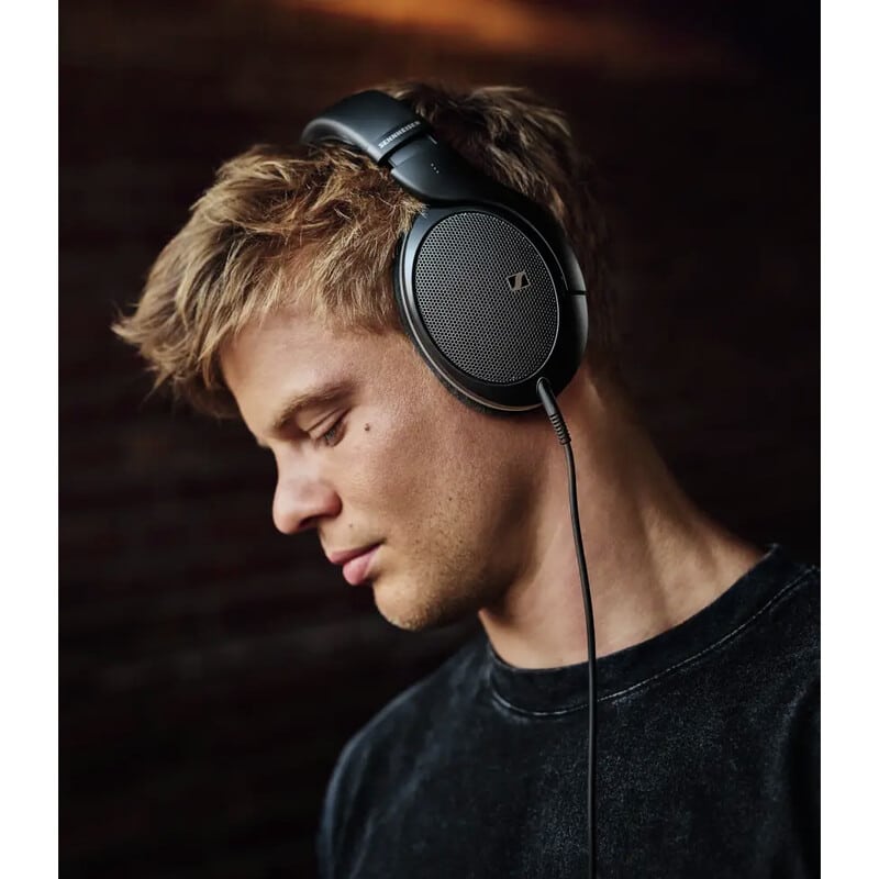HD 550