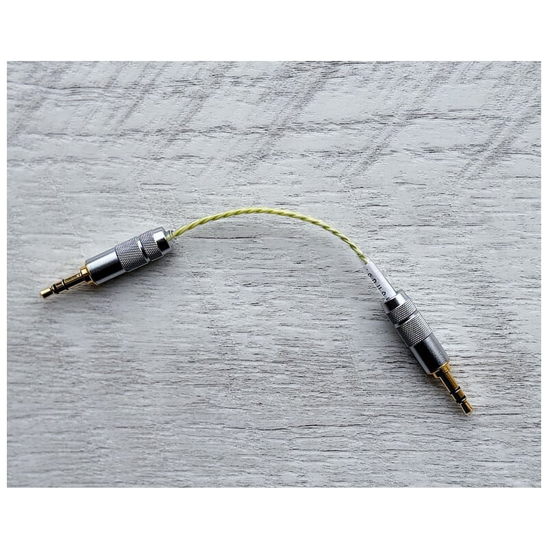 Jura IC / IN : 3.5mm 3極 オヤイデ製 金メッキプラグ OUT : 3.5mm 3極 オヤイデ製 金メッキプラグ