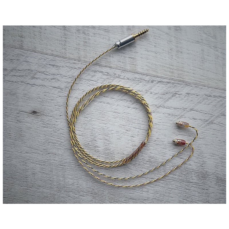 Harvest Moon / 4.4mm 5極 AEC製金メッキプラグ / MMCX / ロゴ＆イヤーコネクタアートワーク ホワイトムーンストーン装飾