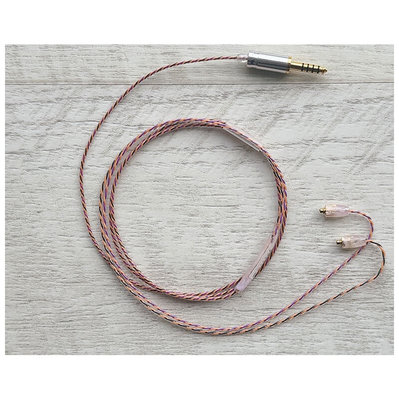 Halloween Lily / 4.4mm 5極 AEC製金メッキプラグ / MMCX / ロゴ＆イヤーコネクタアートワーク