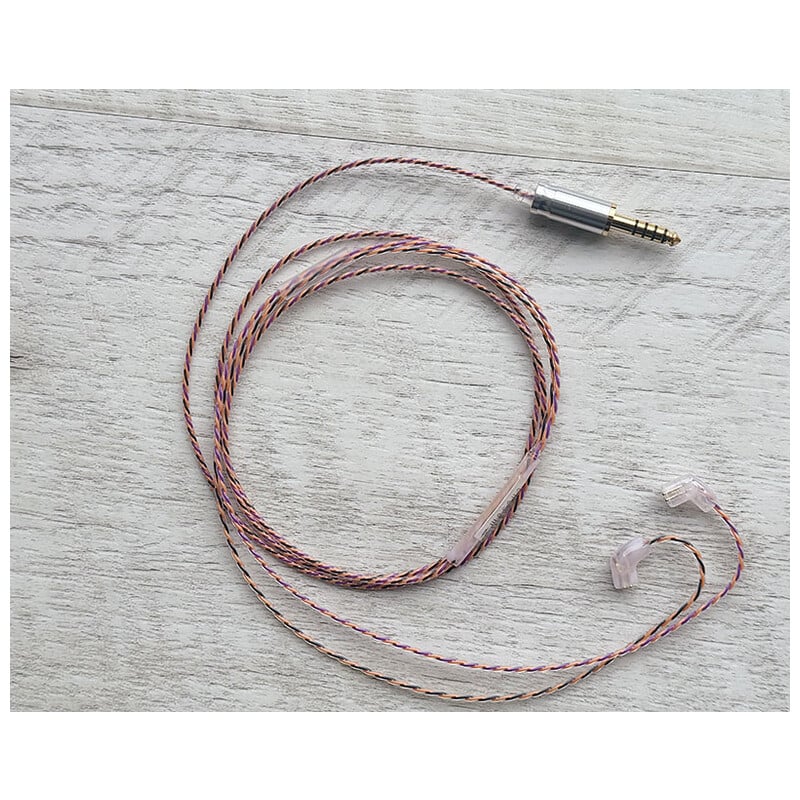 Halloween Lily / 4.4mm 5極 AEC製金メッキプラグ / qdc / ロゴ＆イヤーコネクタアートワーク