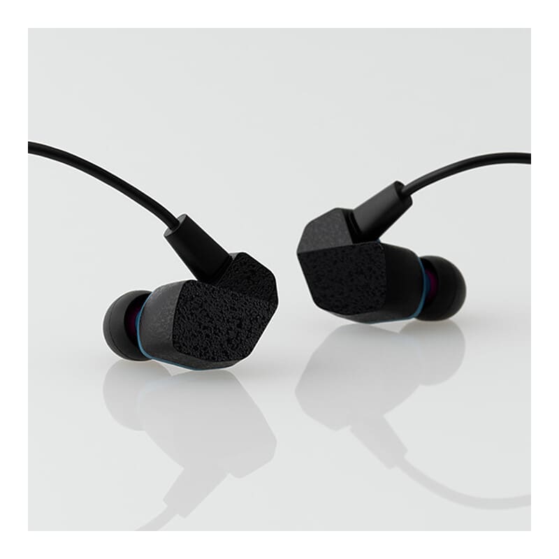 A2000（2025年12月12日発売予定）