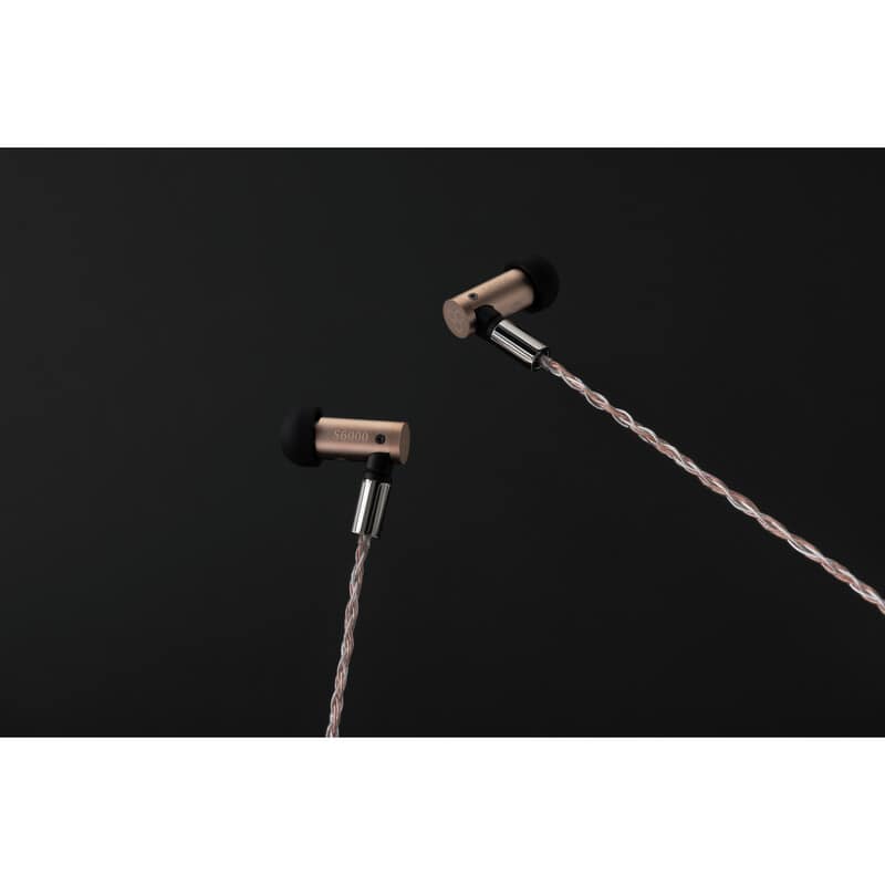 S6000（2025年12月19日発売予定）