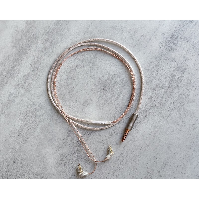 Isotope Knot / 4.4mm 5極 トープラ販売製 CINQBES 純銅材 無メッキプラグ / Custom 2pin / ロゴ&イヤーコネクタアートワーク