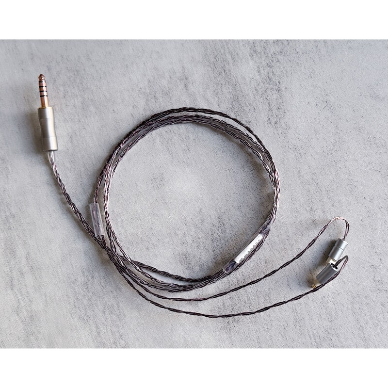 Vintage No.072 “An Phelbrico” / 4.4mm 5極 トープラ販売製 CINQBES 純銅材 無メッキプラグ / XXX-G 2pin / ロゴ&イヤーコネクタアートワーク