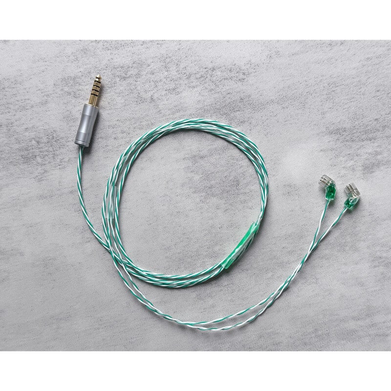 Agave Lily / WAGNUS. Original 4.4mm 5-pole Plug EIR - “ORO” / qdc / NDT製法仕様 ロゴ&イヤーコネクタアートワーク
