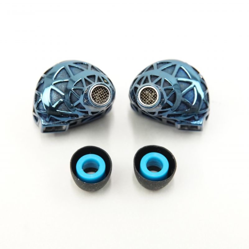 Maven Pro [UNM-0386]