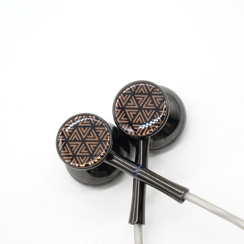FF3 Black [FIO-IEM-FF3-B]
