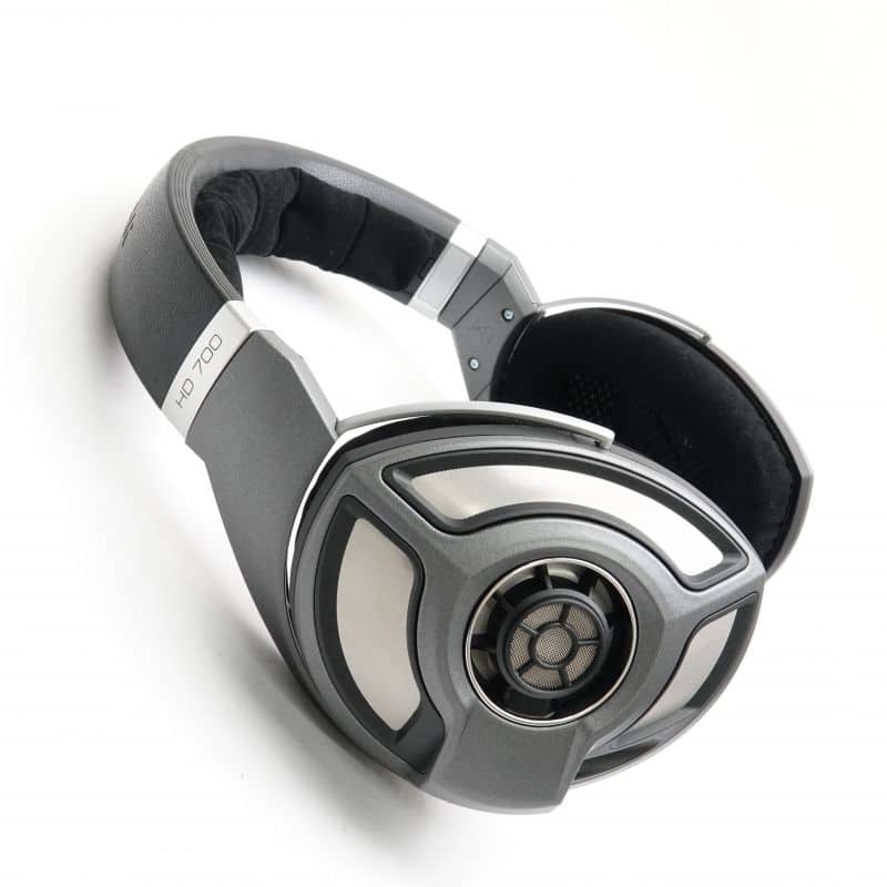 HD700