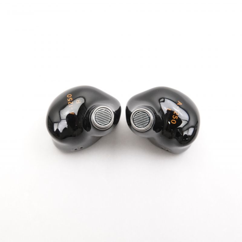 Kiwi Ears x HBB Punch [HBB x Punch]