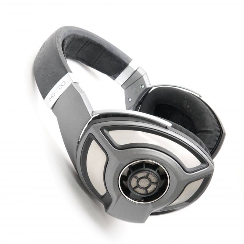 HD700