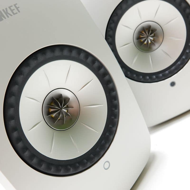 LSX II LT/STONE WHITE