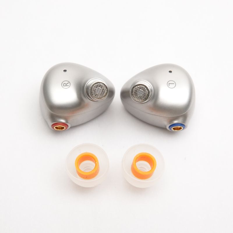 FH9 Titanium [FIO-IEM-FH9-T]