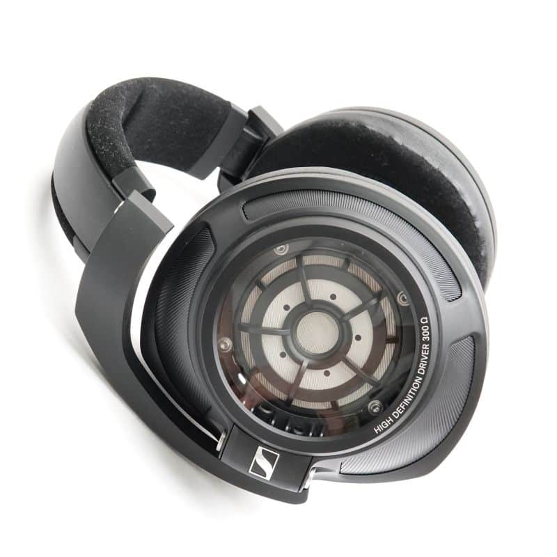 HD 820