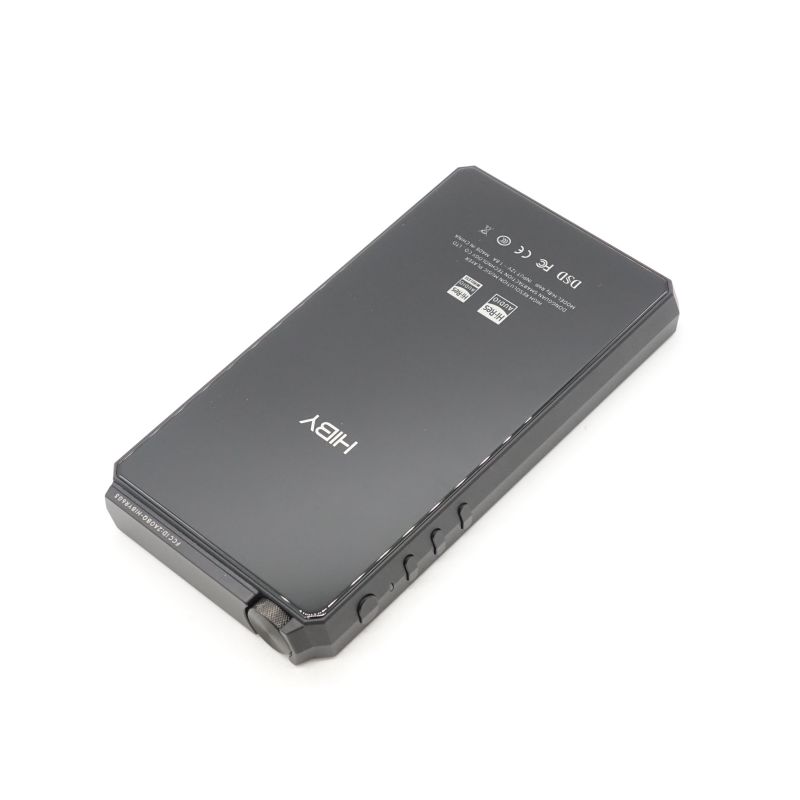 R6 III Black