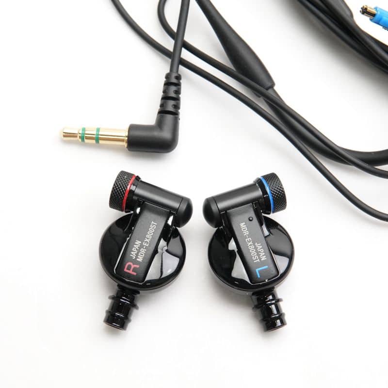MDR-EX800ST